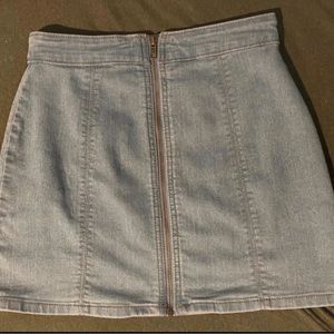 Forever 21 zip up denim mini skirt
